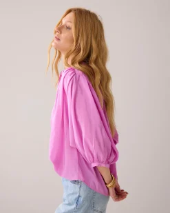 Airy wide-fit blouse