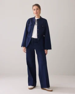 Artwork T-shirt with embroidered logo