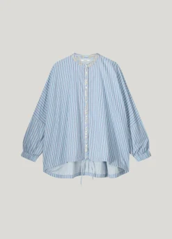 Blouse in a metallic pattern