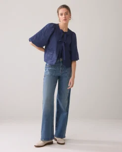 Blouse jacket with bow fastening