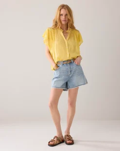 Blouse with flounce sleeves