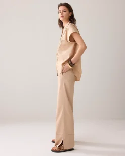 Long trousers with slit