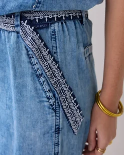 Wide trousers with fabric belt